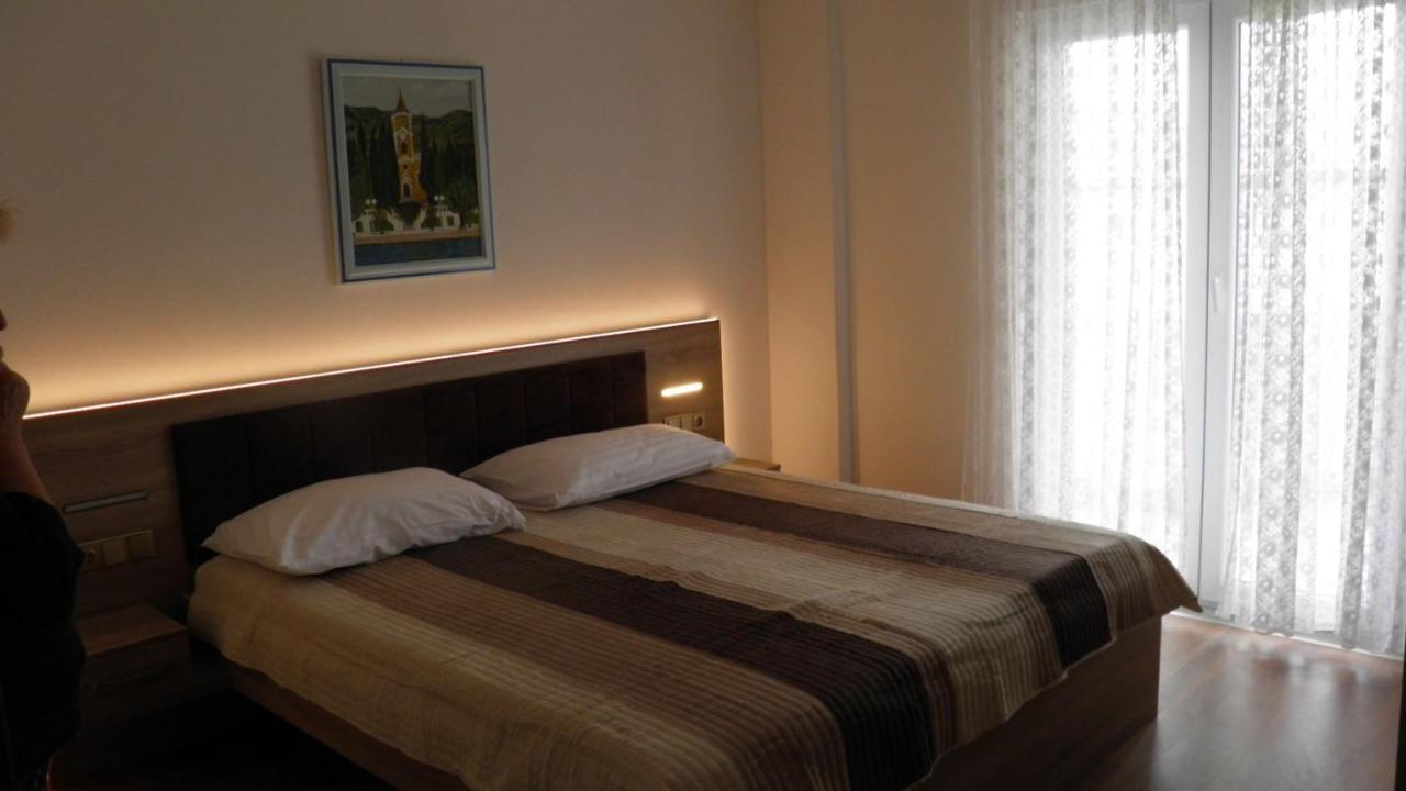 Apartmani S Dvije Spavace Sobe 4 Osobe セルツェ エクステリア 写真
