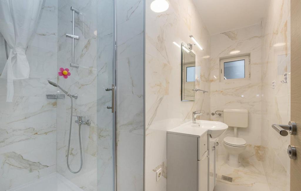 Apartmani S Dvije Spavace Sobe 4 Osobe セルツェ エクステリア 写真